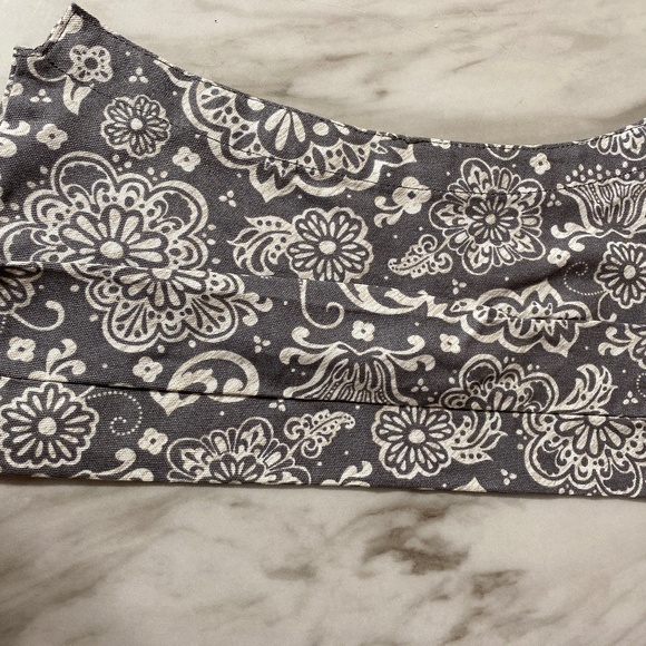 Thirty-One (31) in 10th Anniversary Gray Woodblock Floral NWOT - Picture 3 of 6